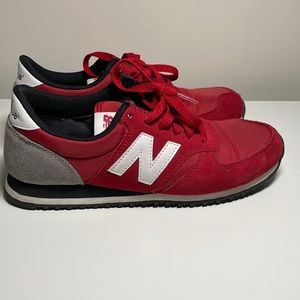 New Balance 420 sneakers